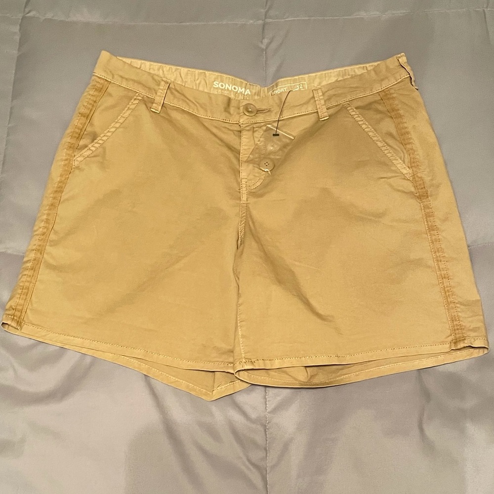 Never been worn. Sonoma. Khaki shorts. 12 short.
